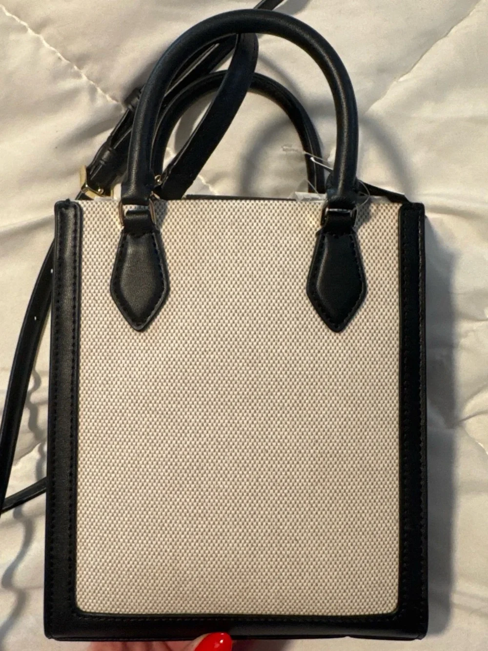 NWT!! BRAND NEW NEVER USED Kate Spade cream and black mini tote crossbody